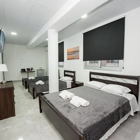 Central Luxury *